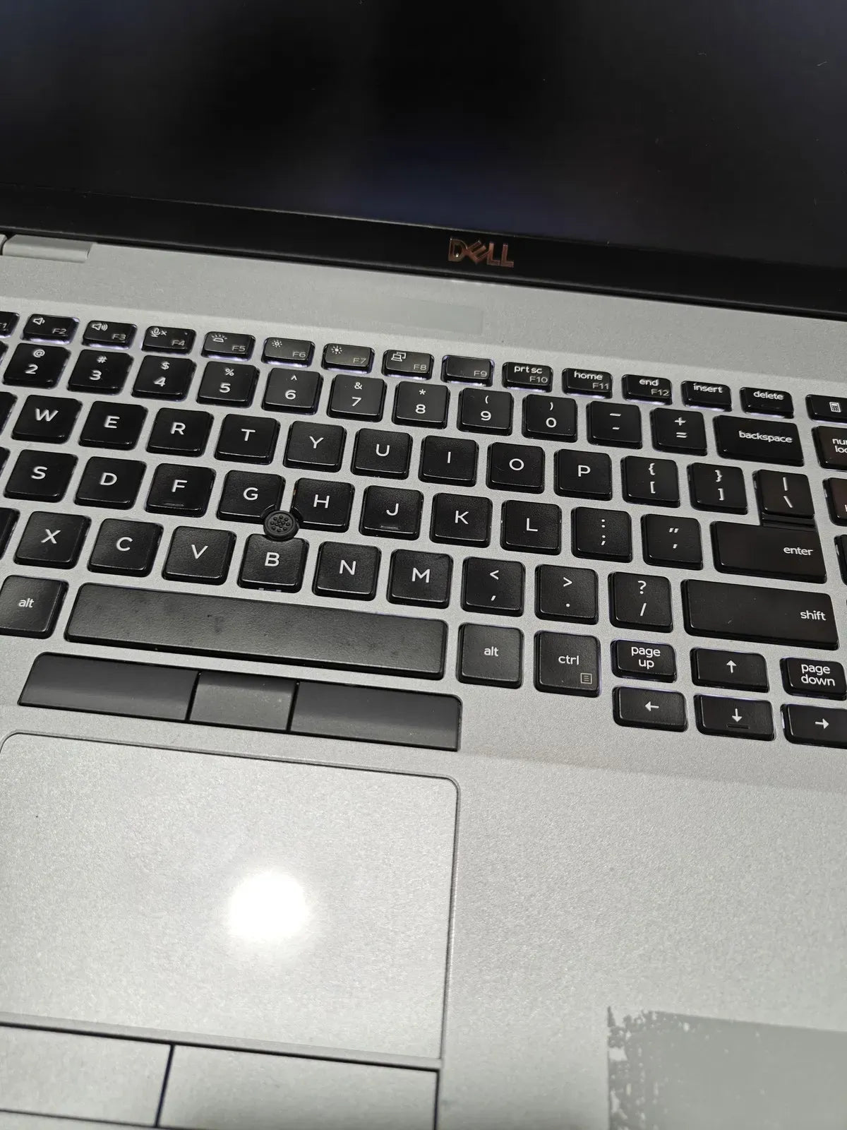 Laptop Dell Latitude 5510 Intel i5 10310u 16GB  250 SSD 15.6" - Portátil Usado Certificado